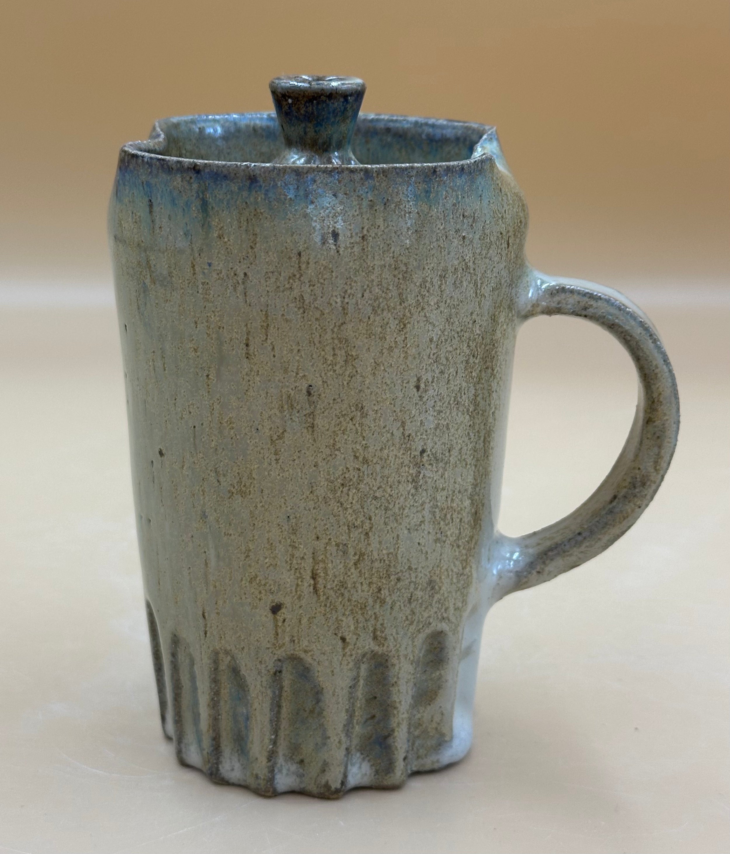Kaffekrus med drikkelåg h 12,5, ø8