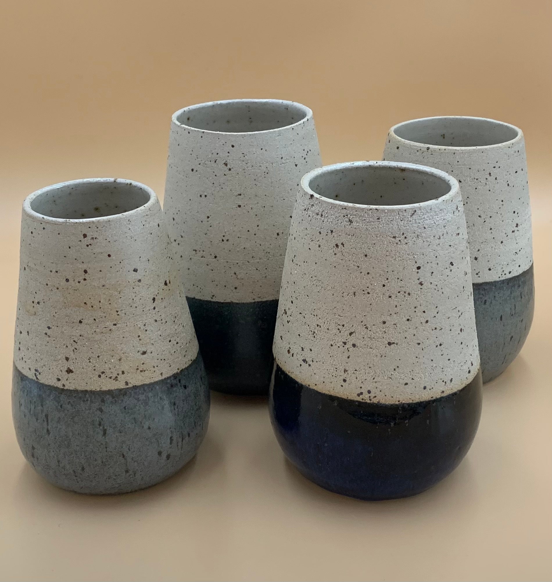 Dråbevase 15 cm betongrå
